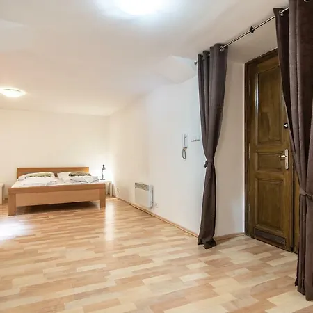 National Museum Apartment Near Wenceslas Sq. By Easybnb *